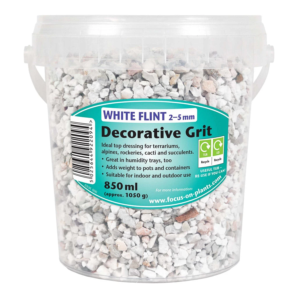 Decorative Grit 2 - 5 Mm - White Flint 1 Decorative Grit 2 - 5 Mm - White Flint
